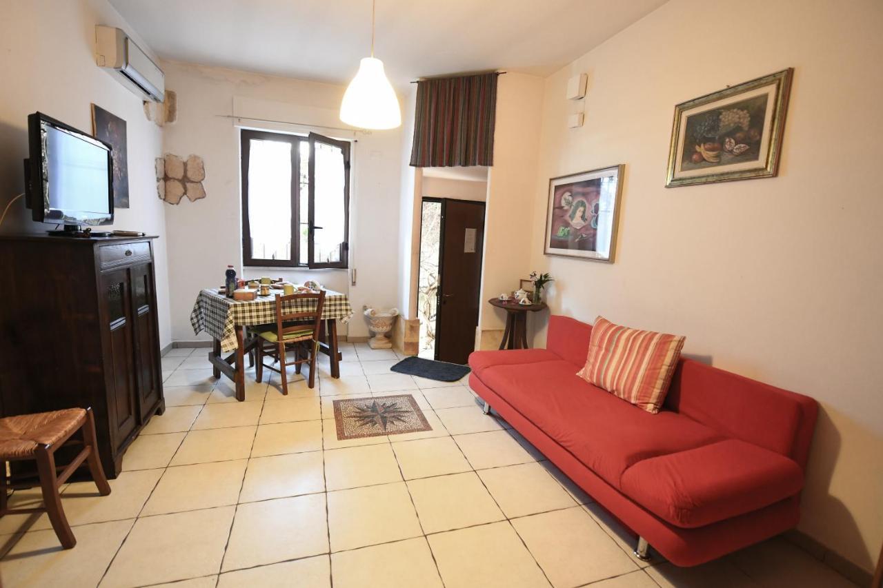 Antonella Home Brindisi Bagian luar foto